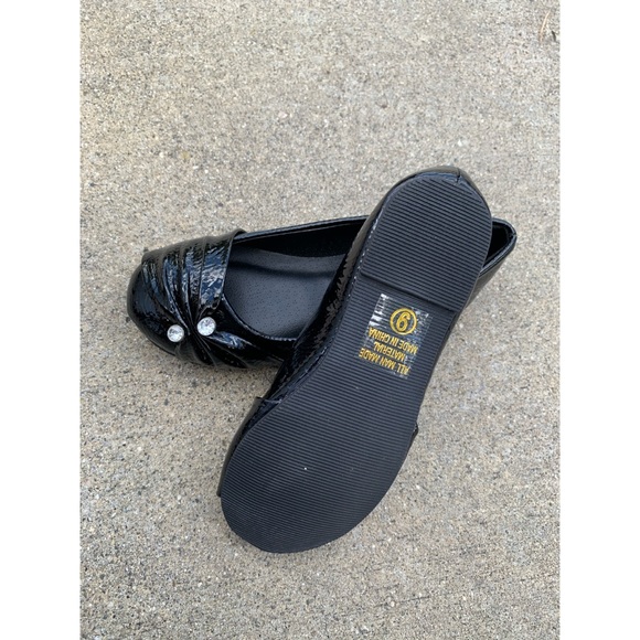 Kids Soda Black Patent Ballet Flats - Picture 4 of 4